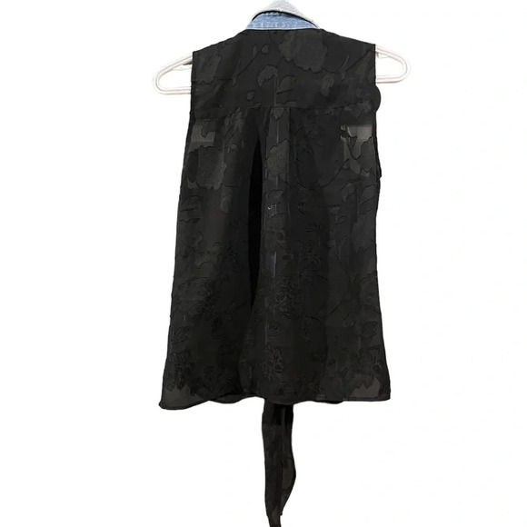 Guess Distressed denim and black lace vest top, with snaps. Size small - Picture 2 of 5